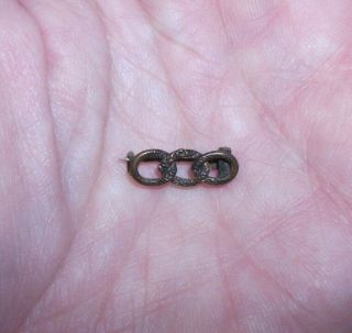 Tiny Antique Independent Order Of Odd Fellows 3 Link Chain Pin