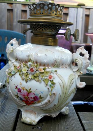 C.  1900 Hand - Painted Dresden Porcelain Oil Parlour Lamp Bradley Hubbard Top