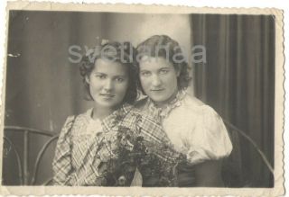 1940s Two Young Girls Couple Pretty Women Soviet Youth Vintage Photo
