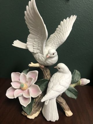 Home Interiors Magnolia Delight Bird Statue