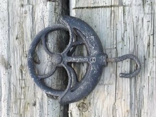 Antique 8 Cast Iron Metal Water Well Hand Pulley Wheel Vintage Barn Steampunk