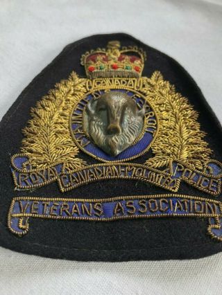 ROYAL CANADIAN MOUNTED POLICE VETERANS ASSOCIATION BULLION CREST BADGE 2