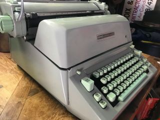 1960s HERMES AMBASSADOR Typewriter 7