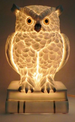 Vintage White Ceramic Owl Perched On Books Lamp Night Light Great 8 X 4.  5 "