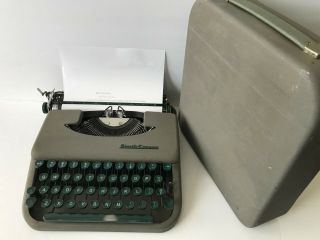 Vintage Portable Smith Corona Skyriter Typewriter In Metal Case,  Green Keys