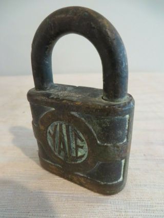 Vintage YALE BRASS PAD LOCK Padlock - No Key 8