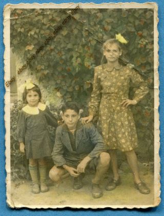 34435 Greece 1950s Three Children (two Girls And A Boy).  Photo Painted Apollon