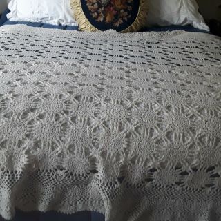 Vtg Lace Tablecloth 60x72 Cream Hand Crocheted Cotton Handmade Bed Coverlet