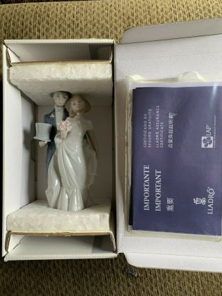 Lladro Wedding Bells Porcelain Figurine 6164 Young Bride & Groom Retired Piece