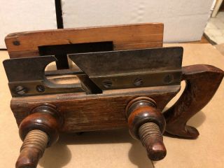 ANTIQUE WOOD PLANE PLANERS WOODWORK MOLDING TOOL HEART MARKED 4