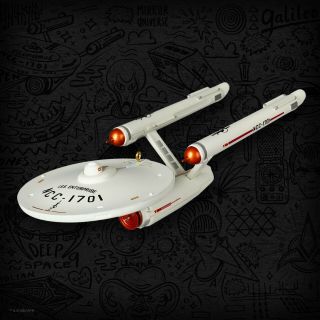 Sdcc 2019 Hallmark Star Trek Iss Uss Enterprise Ncc - 1701 Keepsake Ornament
