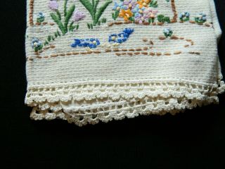 3 VINTAGE HAND - EMBROIDERED,  APPLIQUED AND CROCHETED HAND TOWELS 5