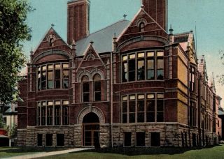 C.  1912 High School In Vincennes Postcard In Indiana Acmegraph Co