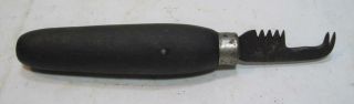 Antique Shoe Repair Hand Tool Tack Puller Leather Handle 6.  25 " Shoe Machinery Co