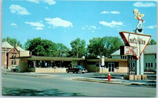 La Crosse,  Wisconsin Postcard " The Country Kitchen Drive - In " Restaurant C1960s