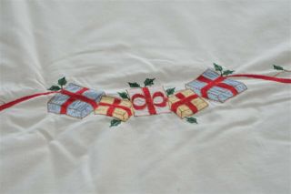 hand embroidered vintage christmas table cloth 6