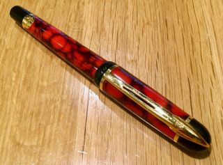 Waterman Phileas Rollerball Pen Marble Red & Gold W/ Ink Cartridge