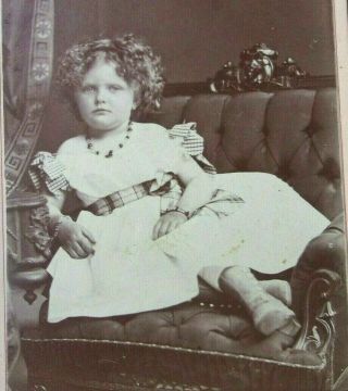Antique Photo Cdv Cabinet Card Pretty Little Girl On Tufted Chair & ? In Back