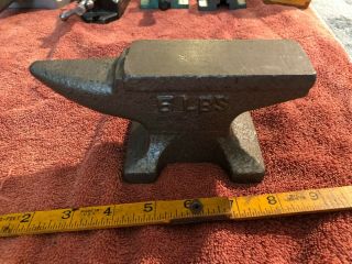 Old 6lb Blacksmith Rugged Metal Cast Iron Anvil