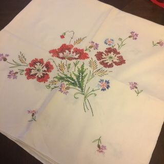 Vintage Embroidered Floral Pattern Linen Tablecloth 48 X 48 Square