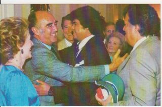 Coral - Lee Politics Postcard - - Celebrities Visit President Reagan At White House