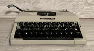 Underwood Typewriter Portable Underwood 255 Typewriter With Case 8