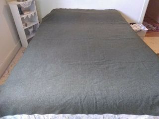 100 Wool,  Green (military) ? Blanket - No Flaws - No Tags