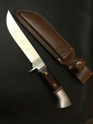 Vintage Western W35 Knife Large 5 1/2 " Blade Full Tang Walnut Handle Exelent