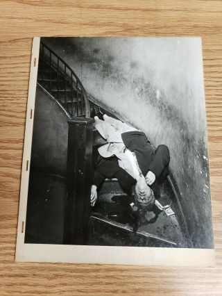 Nypd Crime Scene Photo Graphic Dead Man On Staircase Shot 60s 10 " X8 "