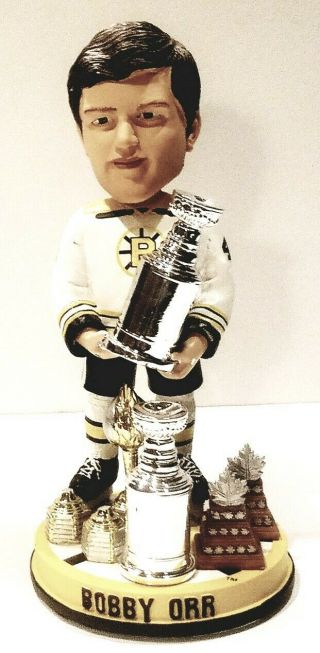Boston Bruins Bobby Orr 2x Stanley Cup Bobble Head 8 "