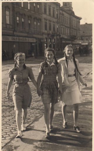 Three Females Girls Touching Lesbian Int Real Photo Postcard 1943