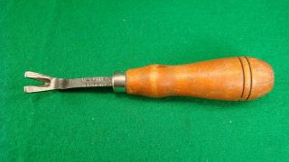 Vintage Wm.  Johnson Usa 6 " Tack Puller Tool W/ Wood Handle