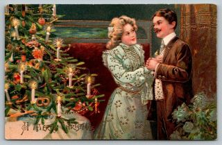 Pfb Victorian Christmas Couple In Parlor Decorated Candle Lit Tree Gold Emb 6460