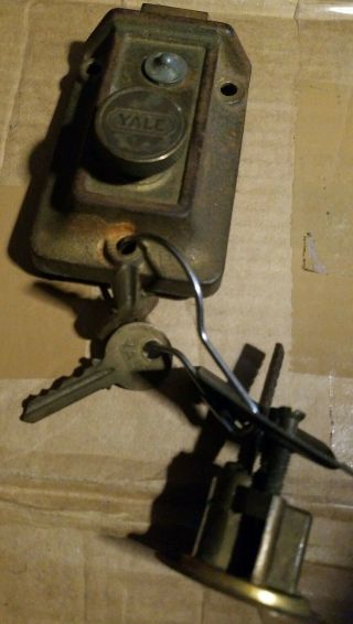 Vintage Yale Door Lock Dead Bolt With Lock And Two Keys