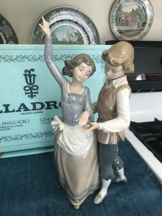 Large 12 1/4 " Lladro 5256 Folk Dancing Man & Woman Figurine Glazed