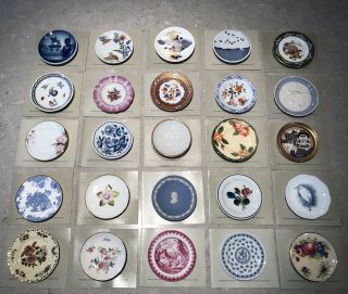 The Franklin Miniature Plates Of The World 