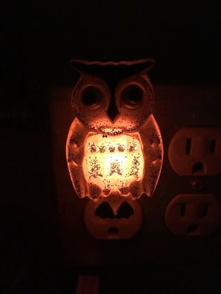 Vintage Acrylic Yellow Owl Night Light Calcomp.  Lucite Owl Nite Lite.  RARE 2