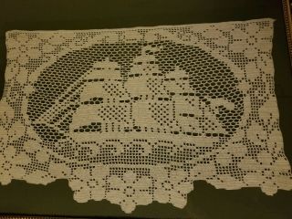 Old doilies vintage ship Crocheted antique picture frame 2