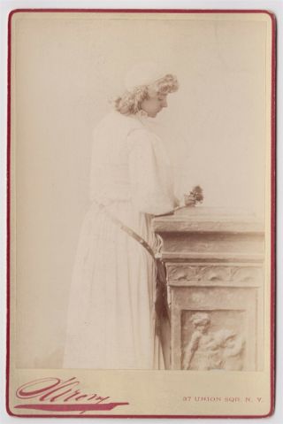 Stage Cabinet - Annie Russell,  British Actress Who Worked Mostly In America