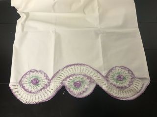 Vintage Pair Or Vintage Embroidery Pillowcases - Gorgeous Crochet W/Purple Flower 2