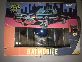 Funko Wacky Wobbler Bobble - Car Batmobile Batman 1966 TV SERIES Box 4