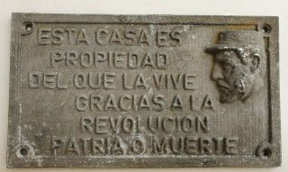 Cuba Fidel Castro Plaque Topper Door Property Is Of Who Lives Thanks Revolution