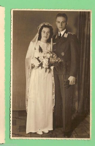 B.  111 German Wwii Photo Postcard - Soldier & Bride