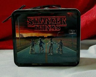 Stranger Things 2 Embossed Metal Lunchbox Rare W/tags