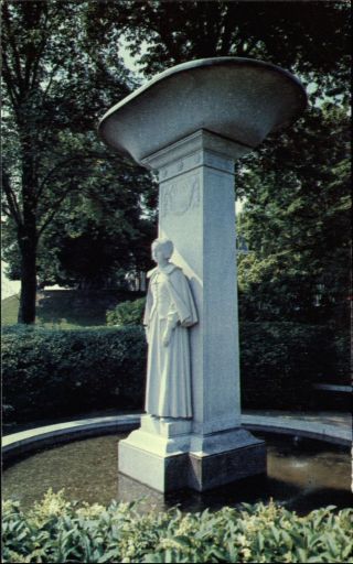 Memorial Fountain To Pilgrim Women Of The Mayflower Plymouth Massachusetts Ma