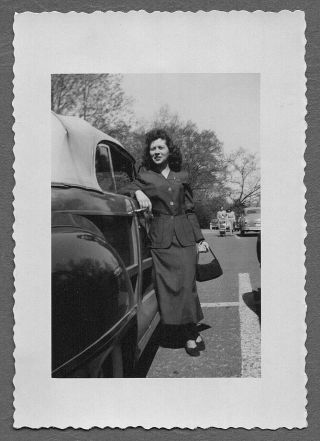 Vintage Snapshot: Sharp Young Lady W 1946 - 1948 Chrysler T&c " Woodie " Convertible