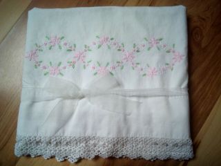 Vintage Set White Floral Embroidered Cottage Pillowcases With Tatting - Rare