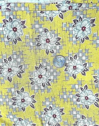 FLORAL on Bright YELLOW Vtg FEEDSACK Cotton Fabric Quilt Sewing Doll 38 