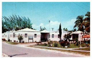 Florida Stardust Cottage Court Miami Mr.  Mrs.  J.  Centodocati Owners 65th Street