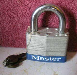 Vintage No.  15 Master Lock Heavy Duty Padlock With 2 Key Made In The U.  S.  A.